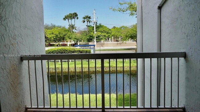 Building Photo - 4623 NW 97th Ct