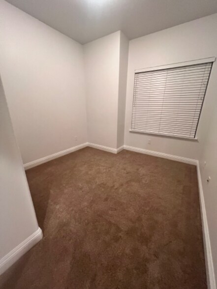 Building Photo - 3976 Clara Lee Ln