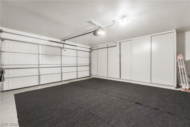 Building Photo - 5142 Southern Hills Ln