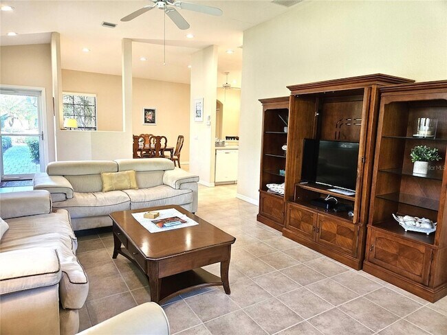 Building Photo - 4528 Cancello Grande Ave