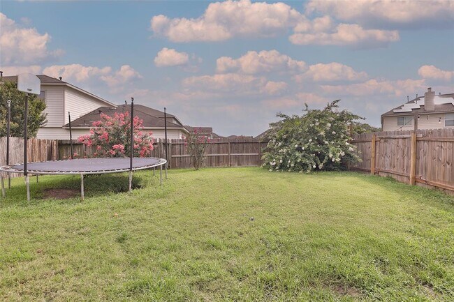 Building Photo - 21711 Cascade Hollow Ln