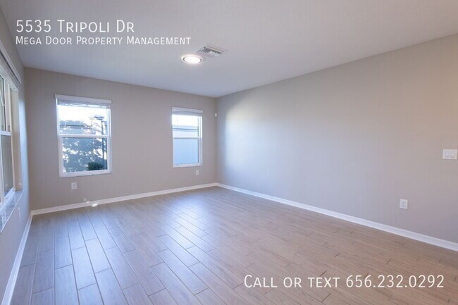 Building Photo - 5535 Tripoli Dr