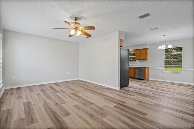 Building Photo - 22710 Mattingly St