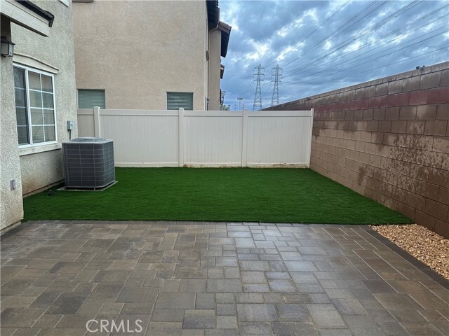 Building Photo - 1332 Rover Ln