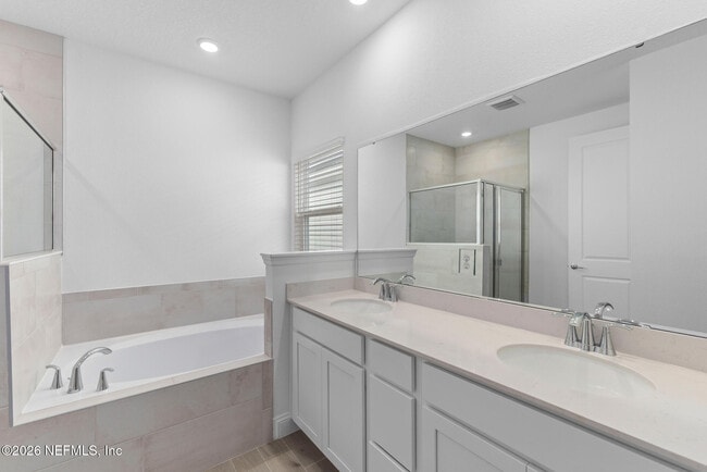 Building Photo - 299 Pentwater Rd