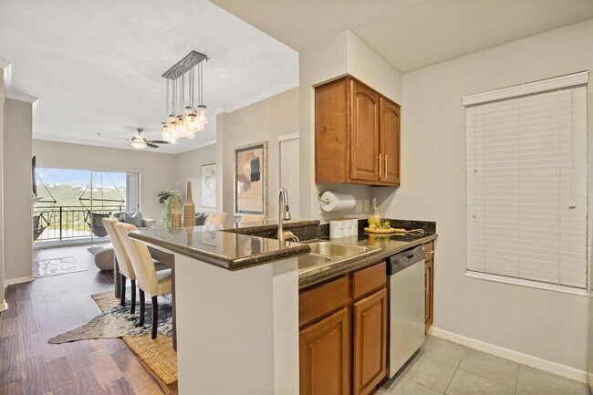 Building Photo - 6000 Shepherd Mountain Cove