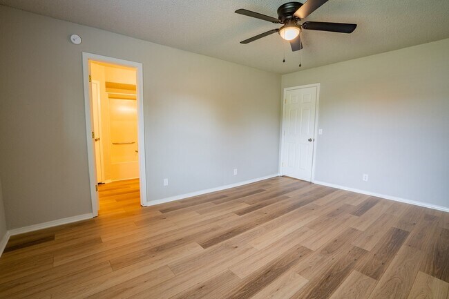 Building Photo - Charming 3-Bedroom, 2-Bath Home in Broken ...
