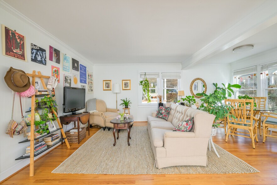 Building Photo - 306 Horace Mann Ave