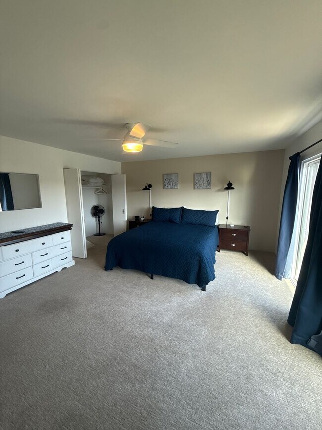 Building Photo - 2BR / 2.5BA Townhome in Prime Solana Beach...