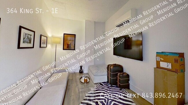 Building Photo - 364 King St