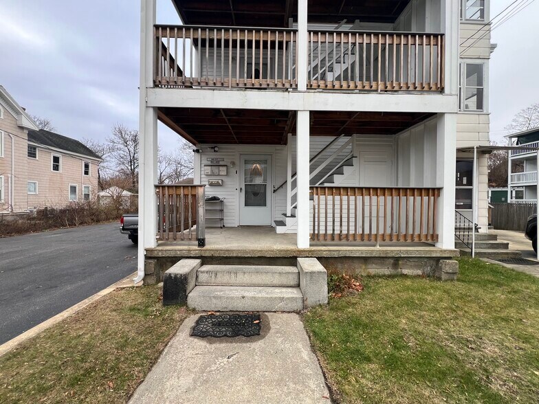 Building Photo - 45 Middle St