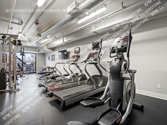 Building Photo - 1401 Walnut Blvd