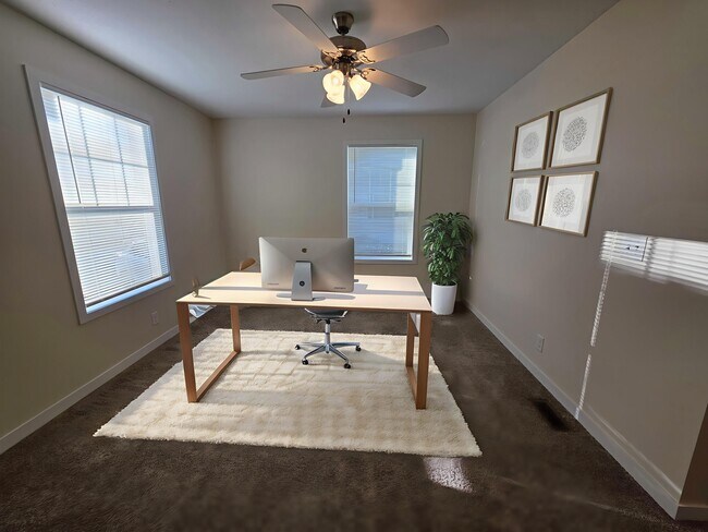 Building Photo - 3678 Hawthorne St