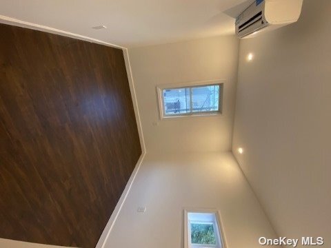 Building Photo - 79-78 77th Rd