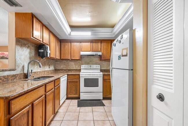 Building Photo - 2780 Norfolk Pine Ct