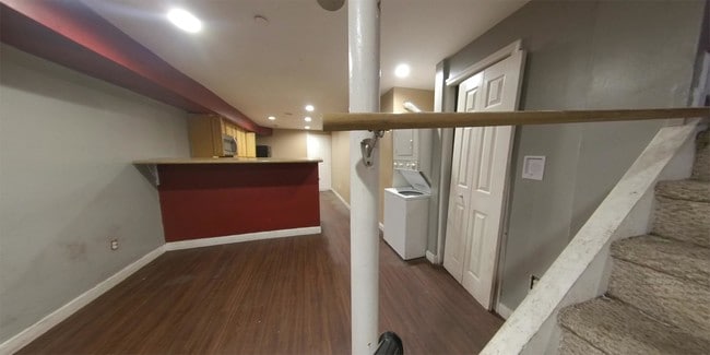 Building Photo - 1826 W Diamond St