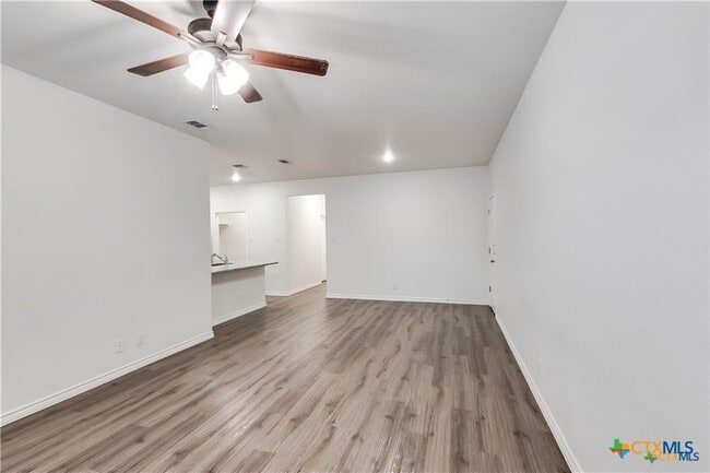 Building Photo - 3505 Abraham Dr