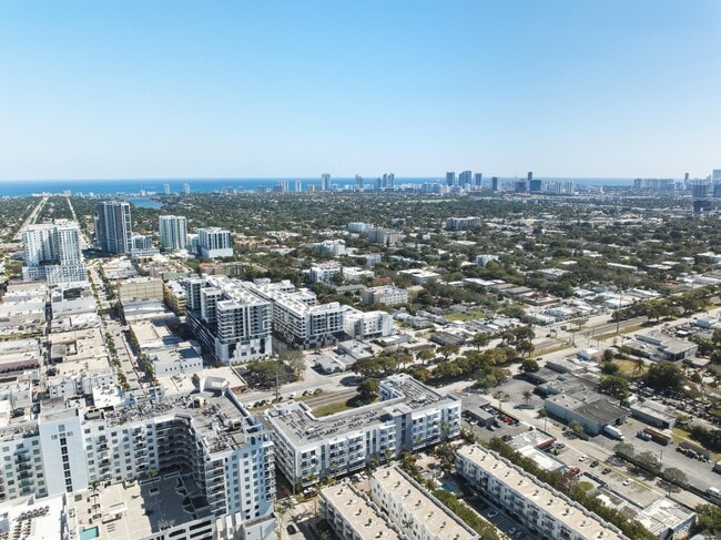 Building Photo - 2100 Van Buren St