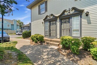 Building Photo - 317 Ferdinand Cir