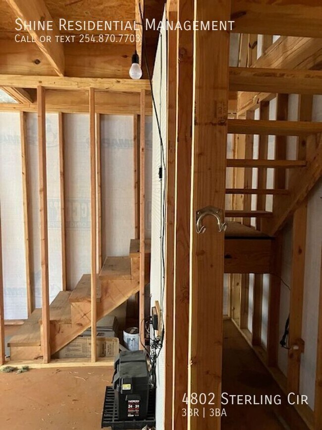 Building Photo - 4802 Sterling Cir