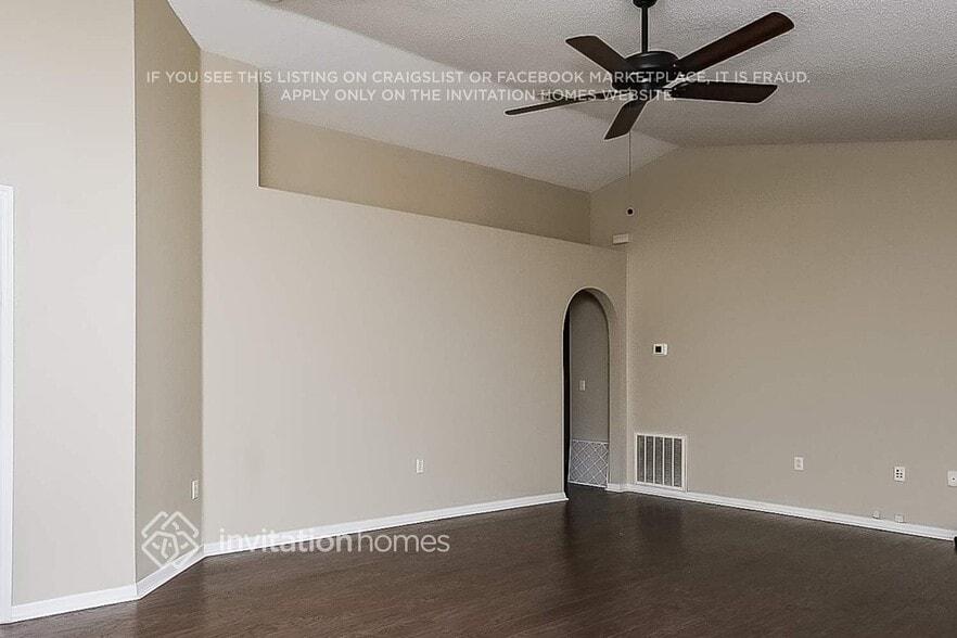 Building Photo - 17037 Holmby Ct