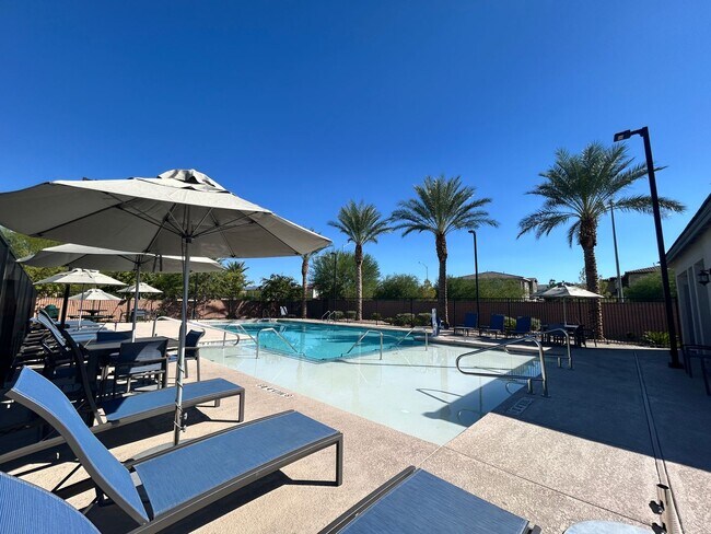 Building Photo - DON’T MISS THIS FULLY FURNISHED, BEAUTIFUL...