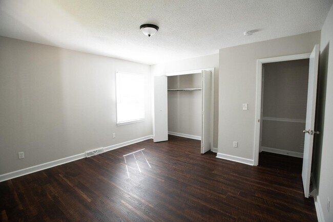 Building Photo - 9100 Nash Ave