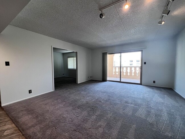 Building Photo - ***MOVE IN SPECIAL: SCOTTSDALE SHADOWS LUXURY CONDO WITH AC, WATER INCLUDED AND 9 HOLE GOLF