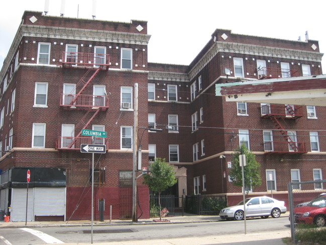 Primary Photo - 2 Columbia Avenue Apartments