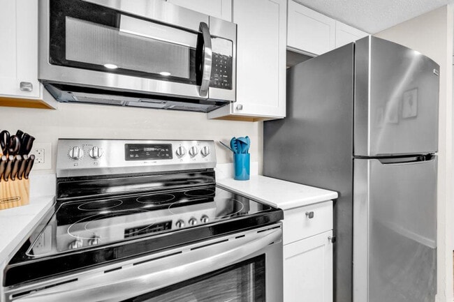 Building Photo - 344 Stone Throw Dr