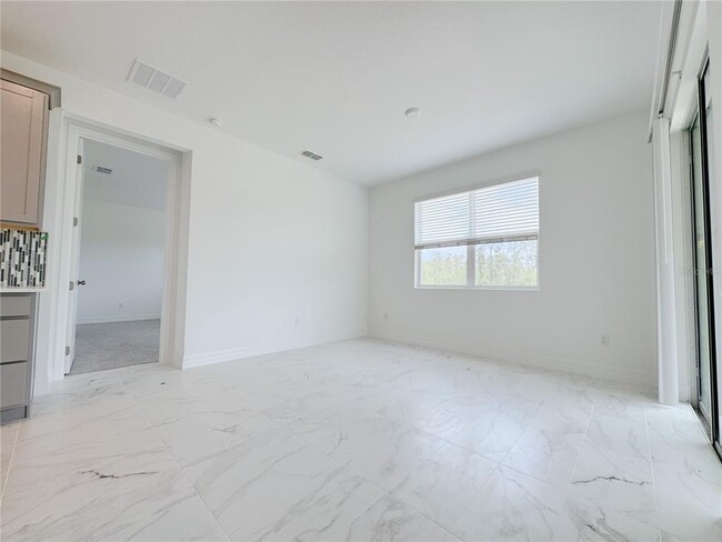 Building Photo - 13047 Pergola Ave