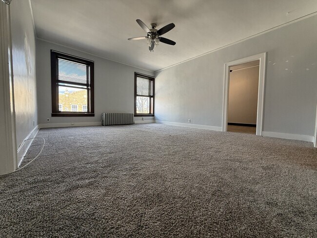 Building Photo - 111 E Jefferson St