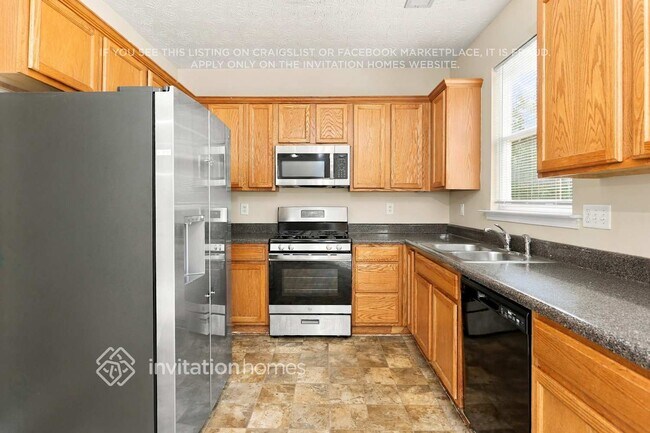 Building Photo - 250 Silver Arrow Cir