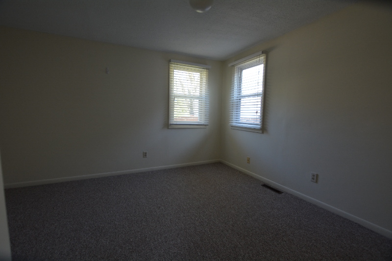 Building Photo - 715 Barlow St