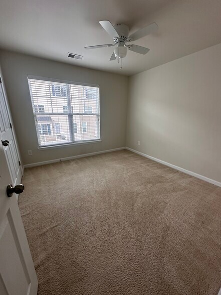 Building Photo - 25241 Orchard View Ter