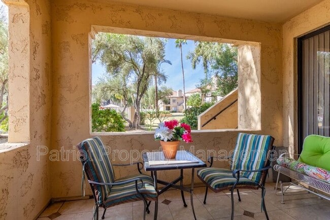 Building Photo - 9708-9708 E Vía Linda