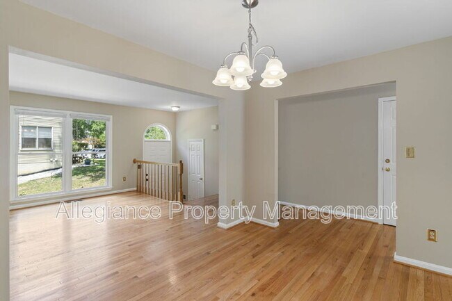 Building Photo - 8073 Morning Meadow Ct