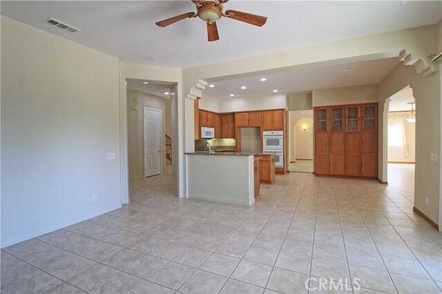 Building Photo - 34105 Castle Pines Dr