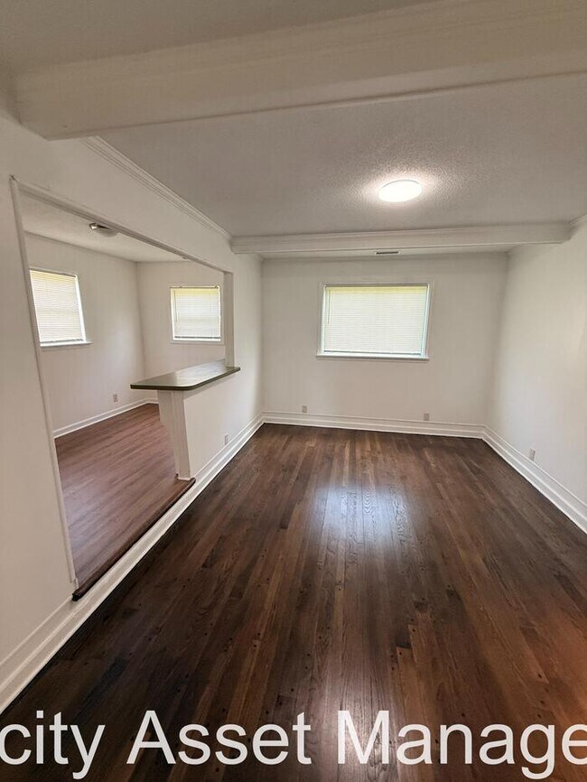 Building Photo - A MUST-SEE SECTION 8 FRIENDLY HOME!!!!