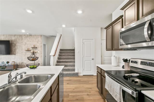 Building Photo - 755 Amelia Ct