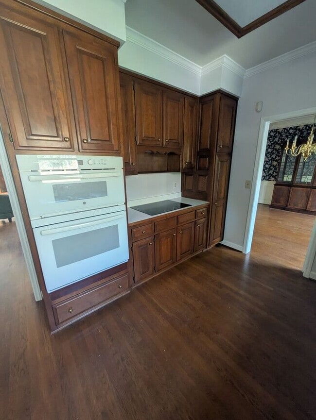 Building Photo - Four Bedroom Single Family Home in Hickory, NC!