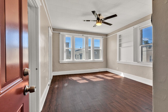 Floorplan - 1141 Pine Ave