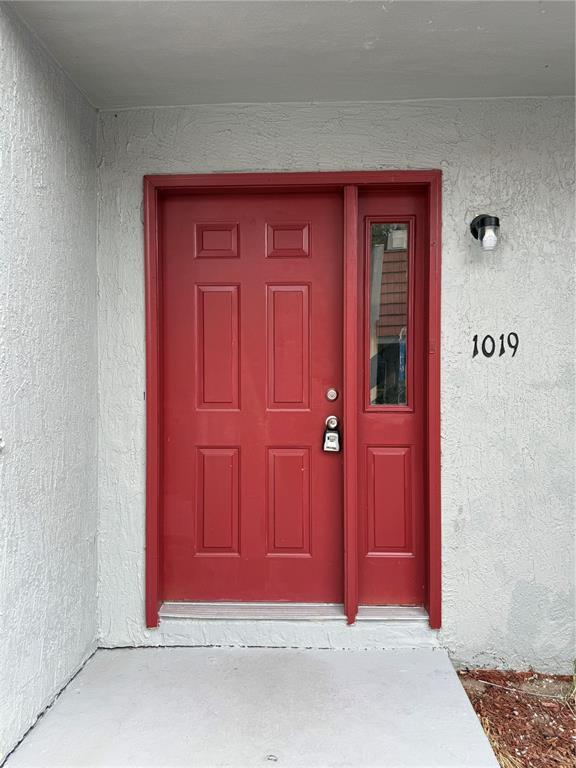 Building Photo - 1019 W Sumner St