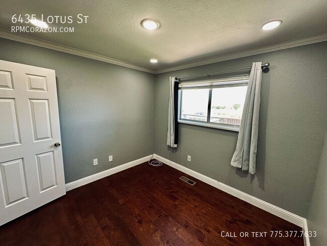 Building Photo - 6435 Lotus St