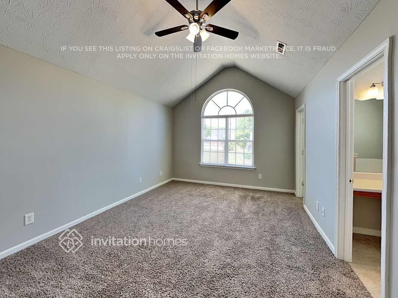 Building Photo - 2625 Fairstone Ave