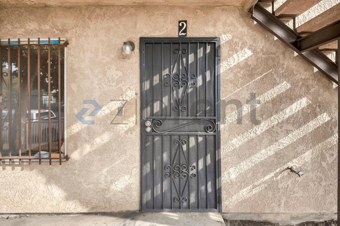 Building Photo - Unit 2
