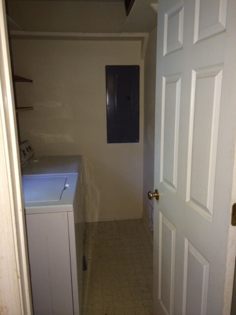 Building Photo - 55 Gardenia Rd