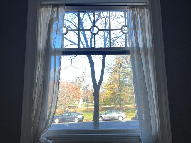 Building Photo - 520 Madison Ave