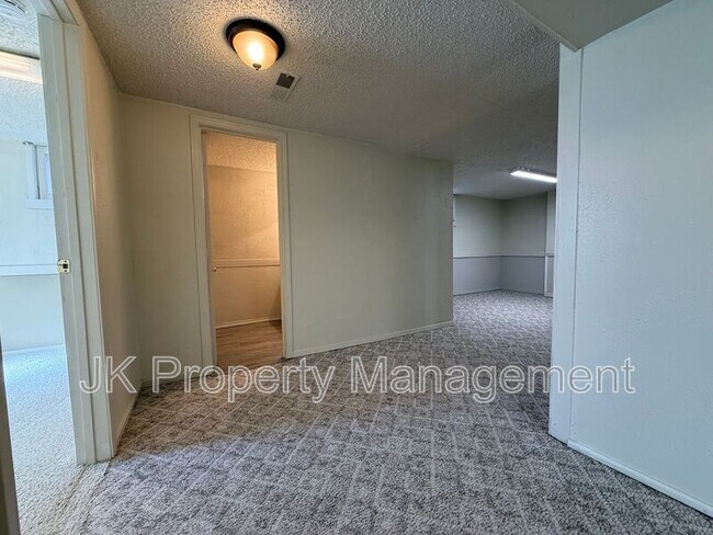 Building Photo - 2716 Central Ave