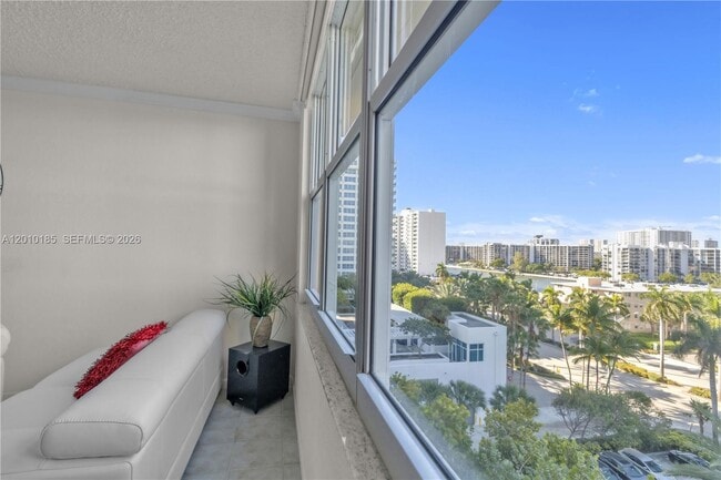 Building Photo - 2501 S Ocean Dr